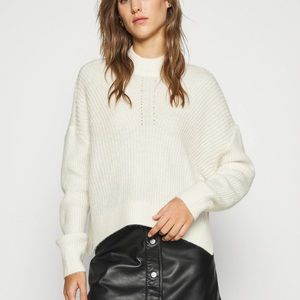 Abercrombie Cable Mockneck White Knit Sweater
